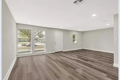 5607 Northridge Drive, Houston, TX 77033 - Photo 5