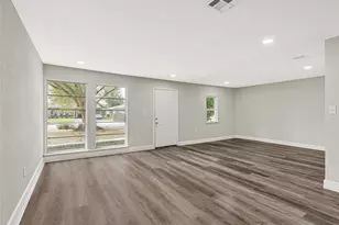 5607 Northridge Dr, Houston, TX 77033 - Photo 5
