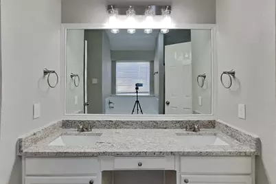 10726 Perigrine Drive, Houston, TX 77065 - Photo 11