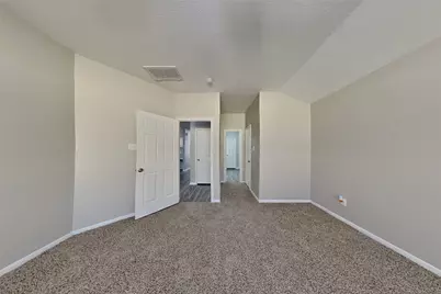 10726 Perigrine Drive, Houston, TX 77065 - Photo 9