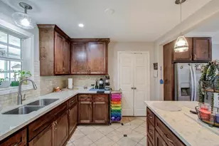 5423 N Shady Creek Dr, Houston, TX 77017 - Photo 13