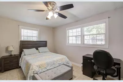 5423 N Shady Creek Drive, Houston, TX 77017 - Photo 15