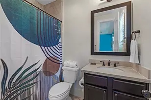 1102 W 15th 1/2 St, Houston, TX 77008 - Photo 9