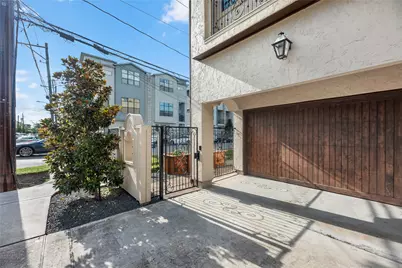 1102 W 15th 1/2 Street #A, Houston, TX 77008 - Photo 5