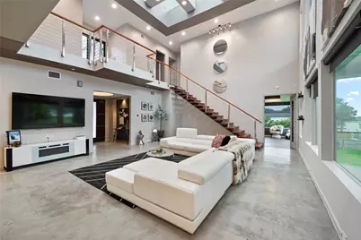 18658 Martinique Drive, Houston, TX 77058 - Photo 17