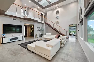 18658 Martinique Dr, Houston, TX 77058 - Photo 17