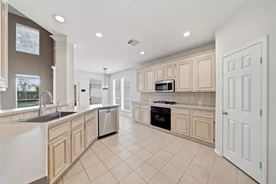 8323 Gentlewood Court, Houston, TX 77095 - Photo 11