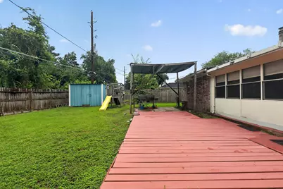 9915 Forest Hollow Drive, Baytown, TX 77521 - Photo 9