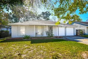 11443 Newbrook Dr, Houston, TX 77072 - Photo 3