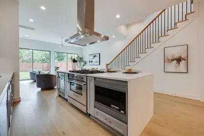 118 E 23rd Street, Houston, TX 77008 - Photo 15