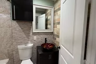 3209 Alabama St, Houston, TX 77004 - Photo 9