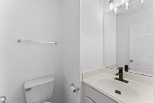 3131 Genessee Creek Ln, Friendswood, TX 77546 - Photo 33