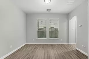 458 N Live Oak St, Houston, TX 77003 - Photo 5