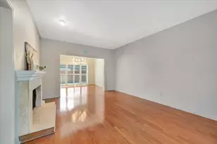 11711 Memorial Dr, Houston, TX 77024 - Photo 19