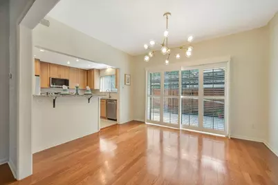 11711 Memorial Drive #135, Houston, TX 77024 - Photo 5