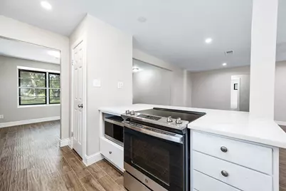 13725 W 6th Street, Santa Fe, TX 77517 - Photo 17