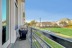 5711 Larkin St, Houston, TX 77007 - Photo 13