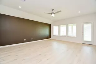 30406 Canterbury Flds Dr, Fulshear, TX 77441 - Photo 13