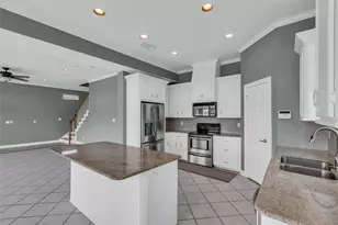 1323 Wahini St, Tiki Island, TX 77554 - Photo 11