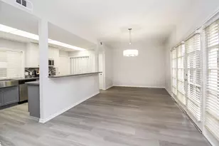 201 Vanderpool Ln, Houston, TX 77024 - Photo 13