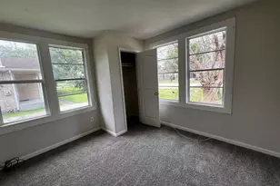 8606 Prairie View Dr, Houston, TX 77088 - Photo 9