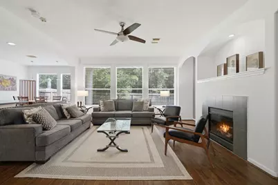 2 Stone Arrow Place, The Woodlands, TX 77382 - Photo 3