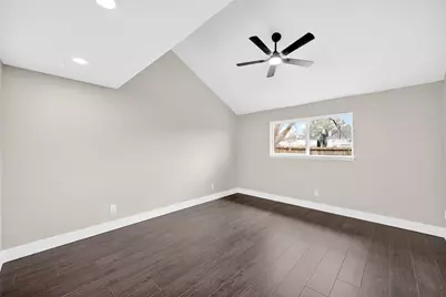 12303 Shelwick Drive, Houston, TX 77031 - Photo 11