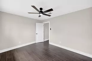 12303 Shelwick Dr, Houston, TX 77031 - Photo 19