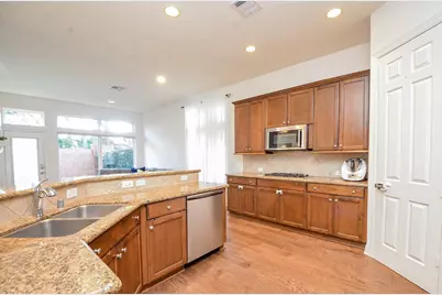 2826 Tudor Manor, Houston, TX 77082 - Photo 17