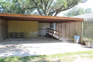 807 Depot St, El Campo, TX 77437 - Photo 27