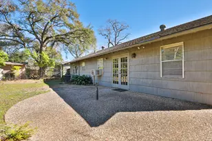 7158 Sharpview Dr, Houston, TX 77074 - Photo 31