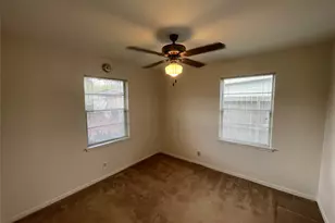 7158 Sharpview Dr, Houston, TX 77074 - Photo 25