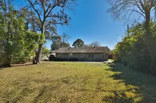 7158 Sharpview Dr, Houston, TX 77074 - Photo 31