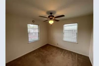 7158 Sharpview Drive, Houston, TX 77074 - Photo 25