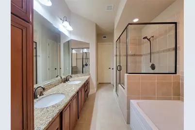58 Briar Hollow Lane #408, Houston, TX 77027 - Photo 17