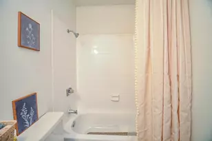 17401 Red Oak Dr, Houston, TX 77090 - Photo 15
