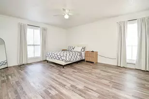 17401 Red Oak Dr, Houston, TX 77090 - Photo 13