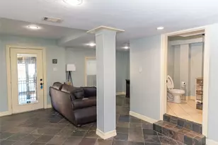 146 Tamana Dr, Galveston, TX 77554 - Photo 11