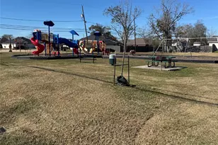 432 Dr. Martin Luther King Jr. Dr., La Porte, TX 77571 - Photo 11