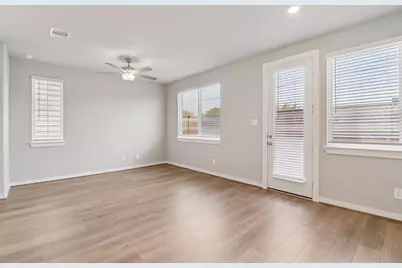 5933 Garnet Ridge Drive, Houston, TX 77092 - Photo 3