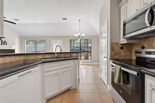 10668 Royal Magnolia Dr, Conroe, TX 77303 - Photo 15