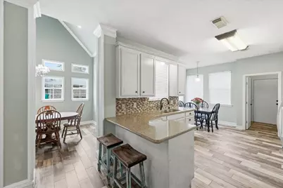 805 Hickory Trail, Orange, TX 77632 - Photo 7