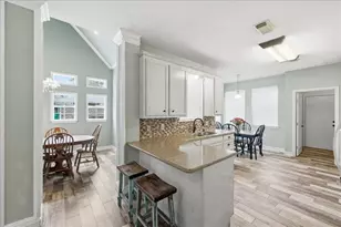 805 Hickory Trail, Orange, TX 77632 - Photo 7