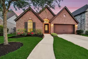 2111 Amelia Way Dr, Missouri City, TX 77459 - Photo 1