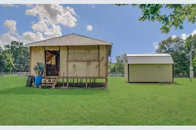 706 Cr 3141 E, Cleveland, TX 77327 - Photo 9