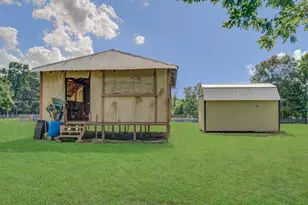 706 Cr 3141 E, Cleveland, TX 77327 - Photo 9
