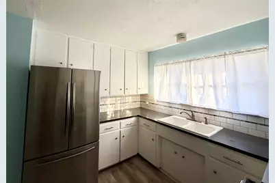 411 Elaine Street, La Marque, TX 77568 - Photo 9