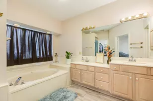 54 Peppermint Ct, Lake Jackson, TX 77566 - Photo 15