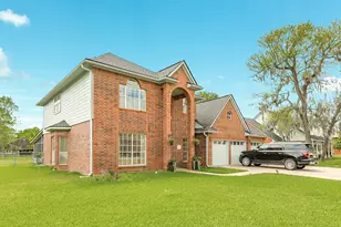 54 Peppermint Ct, Lake Jackson, TX 77566 - Photo 3