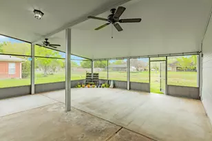 54 Peppermint Ct, Lake Jackson, TX 77566 - Photo 35